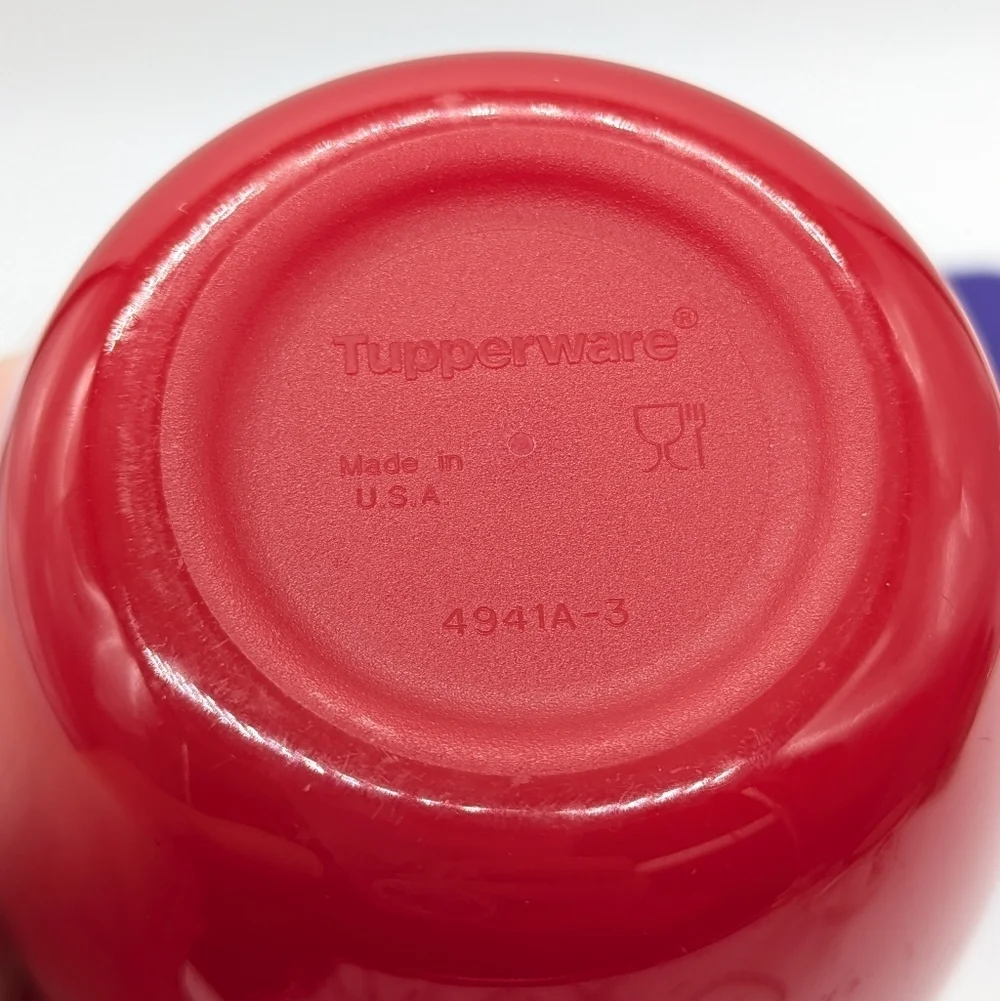 Tupperware vintage purple