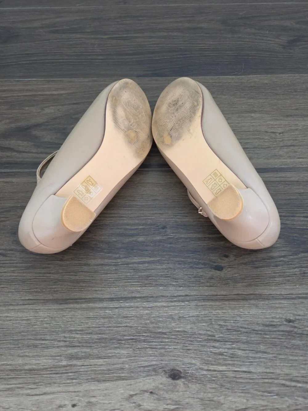Stelle tan faux