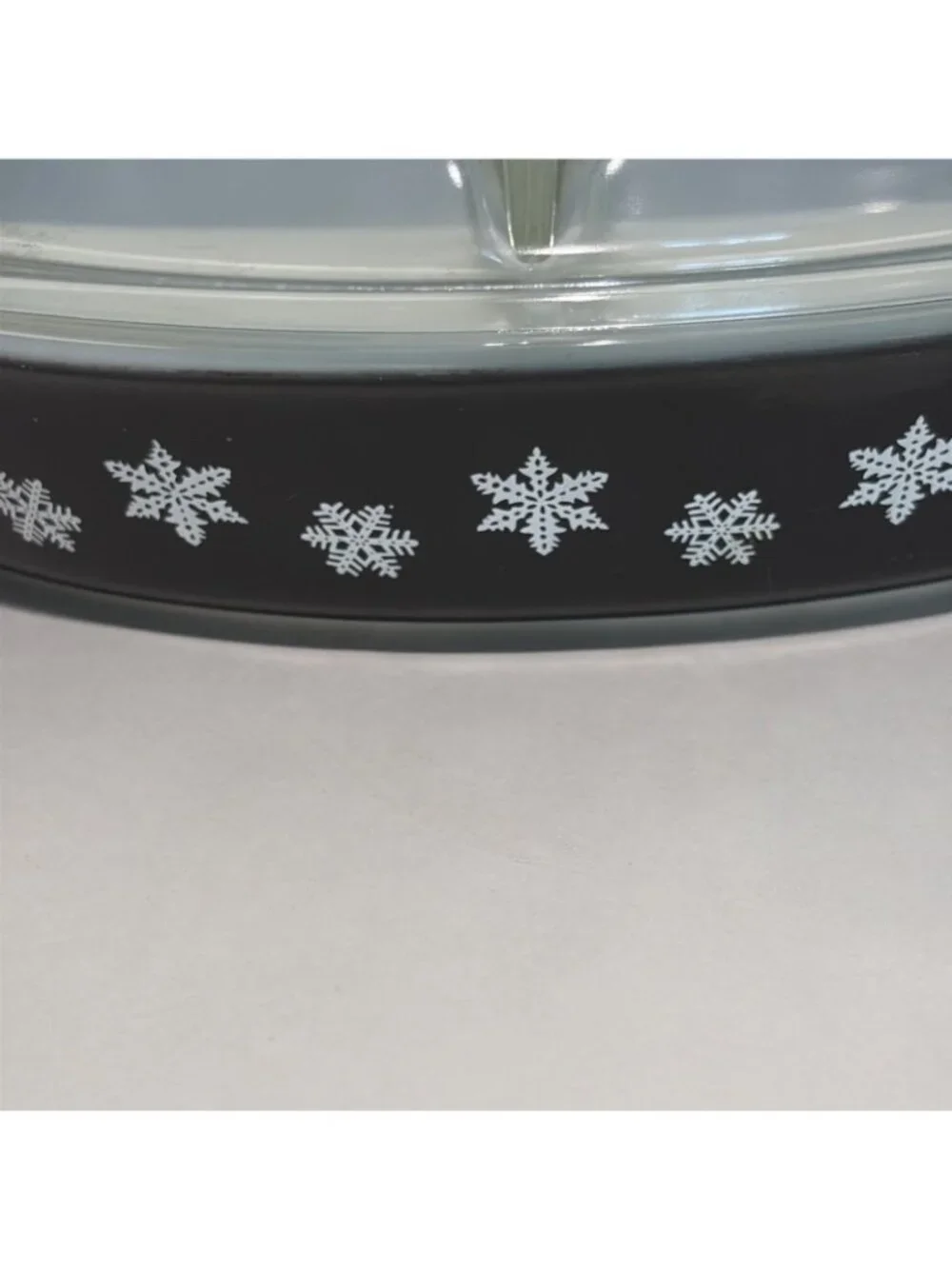 Pyrex quart divided