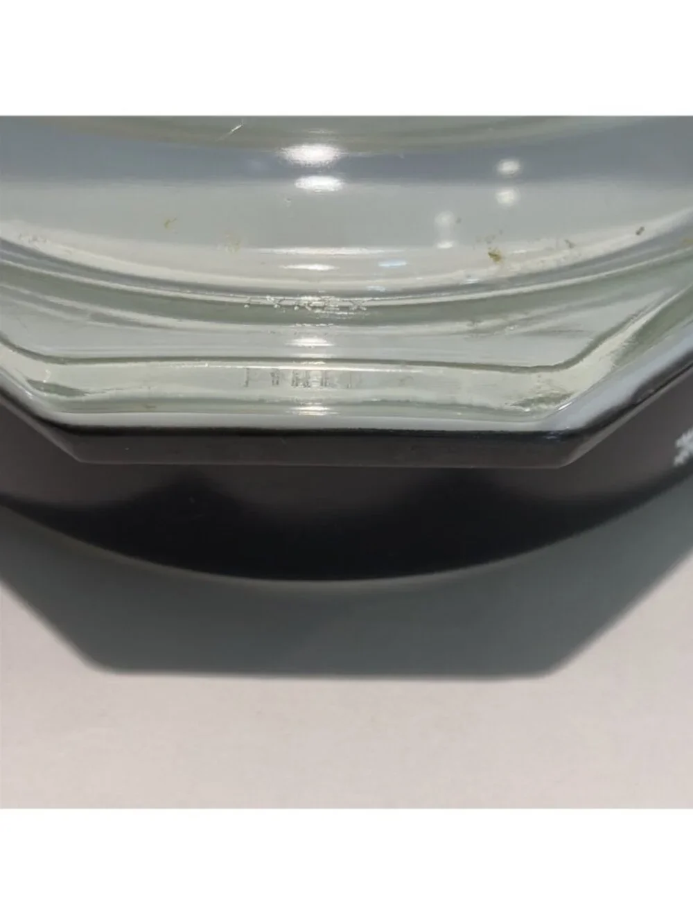 Pyrex quart divided