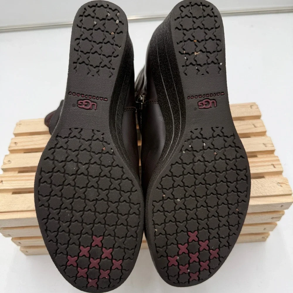 UGG emalie waterproof
