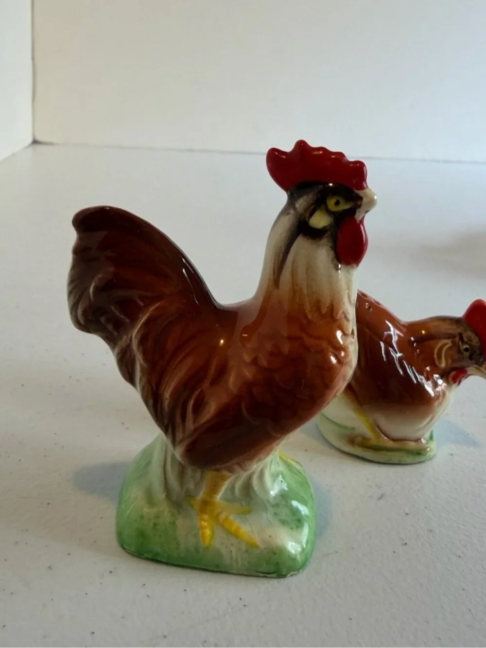 Vintage rooster hen