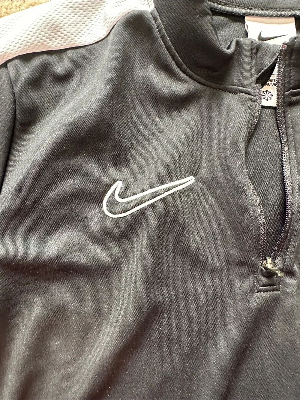 Nike black performance