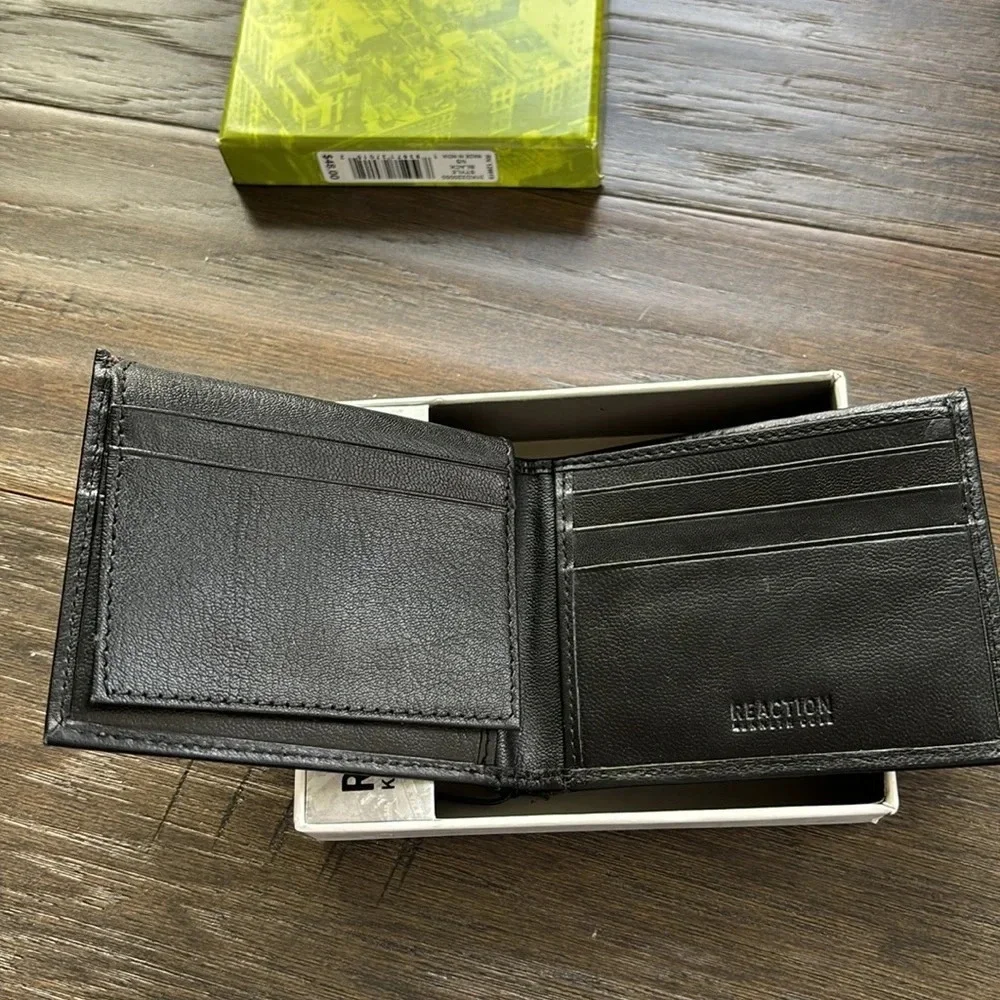 Reaction Kenneth Cole new box