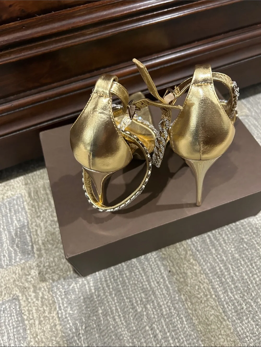 Jessica chic gold