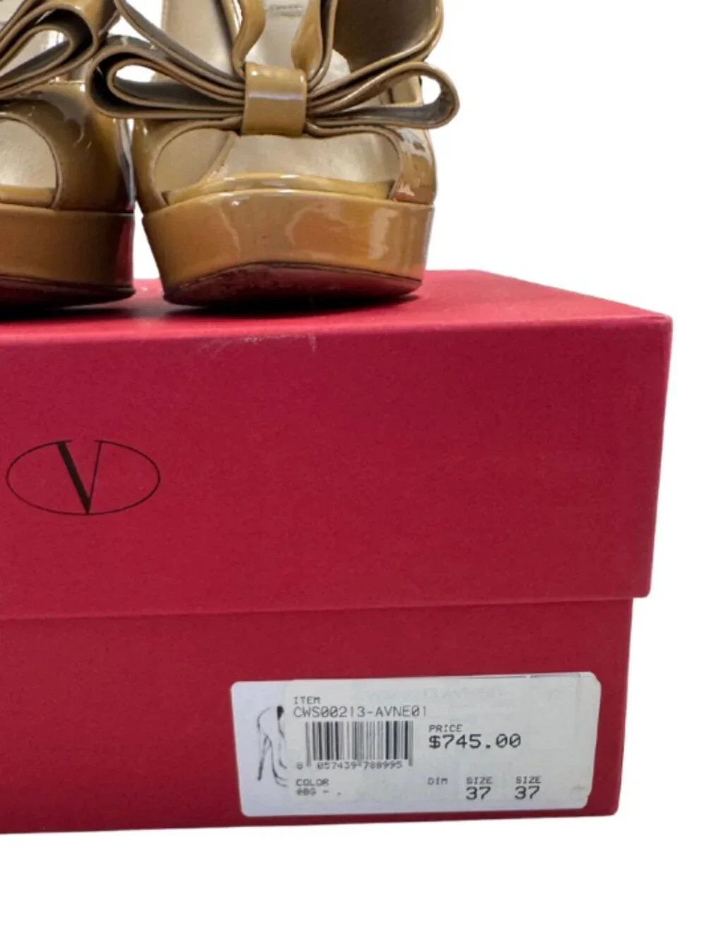 Valentino authentic garavani
