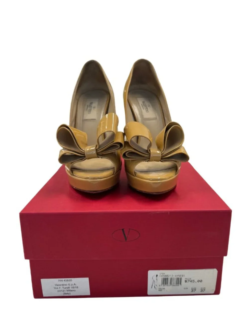 Valentino authentic garavani