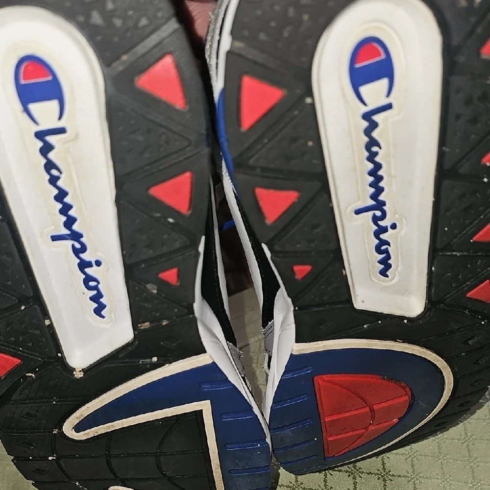 Champion black white