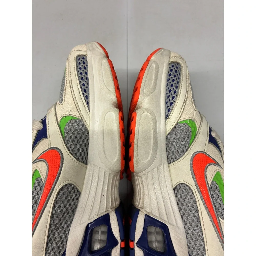 Nike no visible