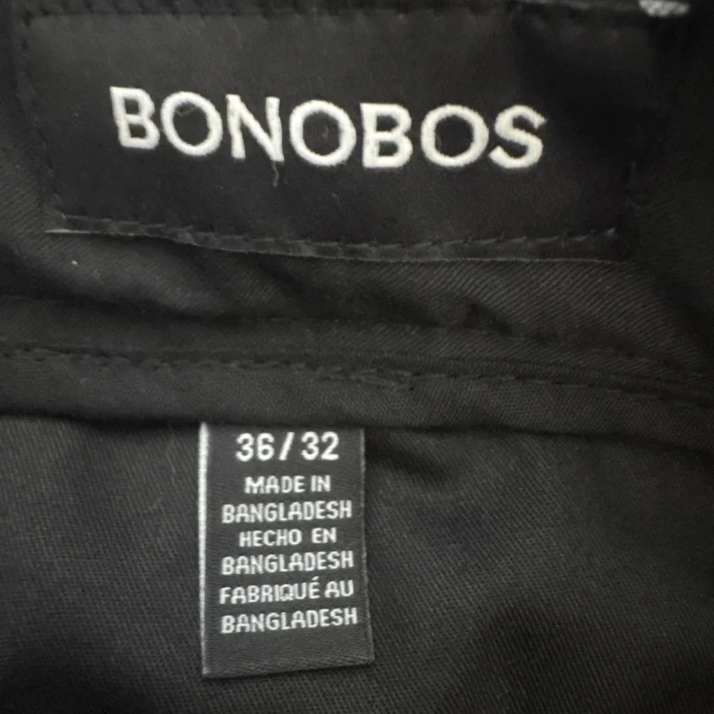 Bonobos men flat
