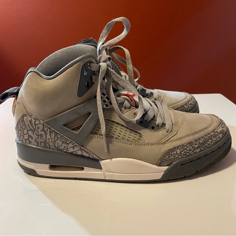 Jordan Men’s Spizike Wolf Grey Basketball Sneaker Shoes‎