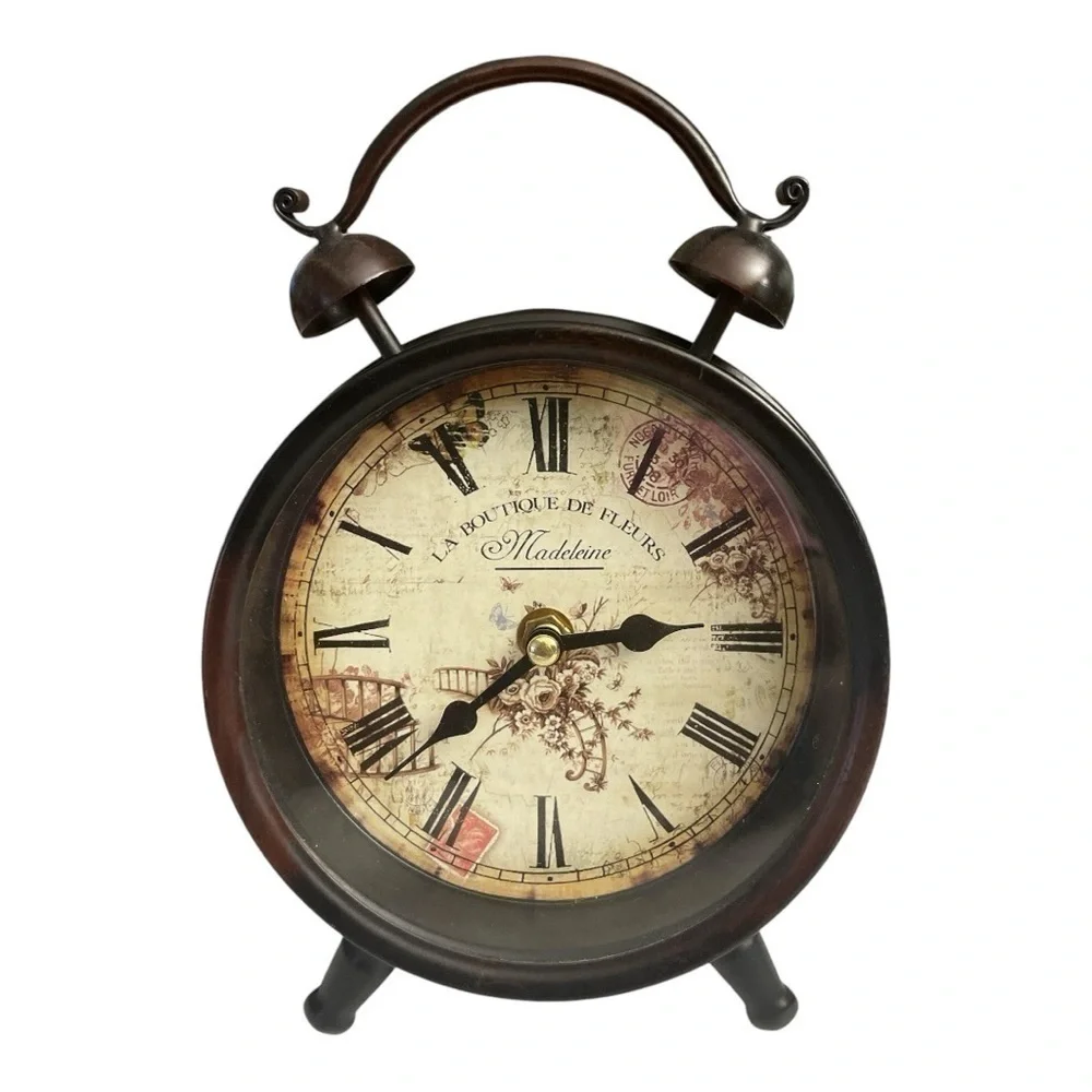 Iron & Glass Vintage Clock le boutique