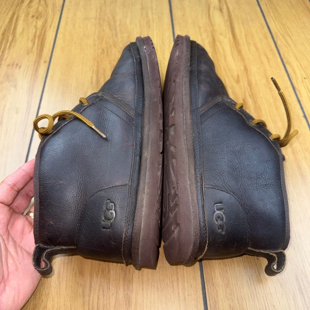 UGG neumel leather