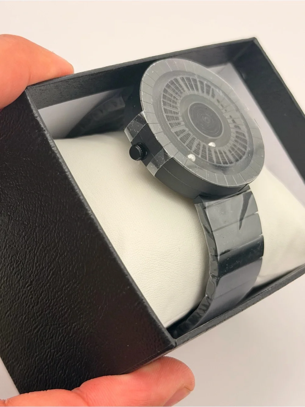EUTOUR Magnetic Ball-bearing Wristwatch, Black, New in Box