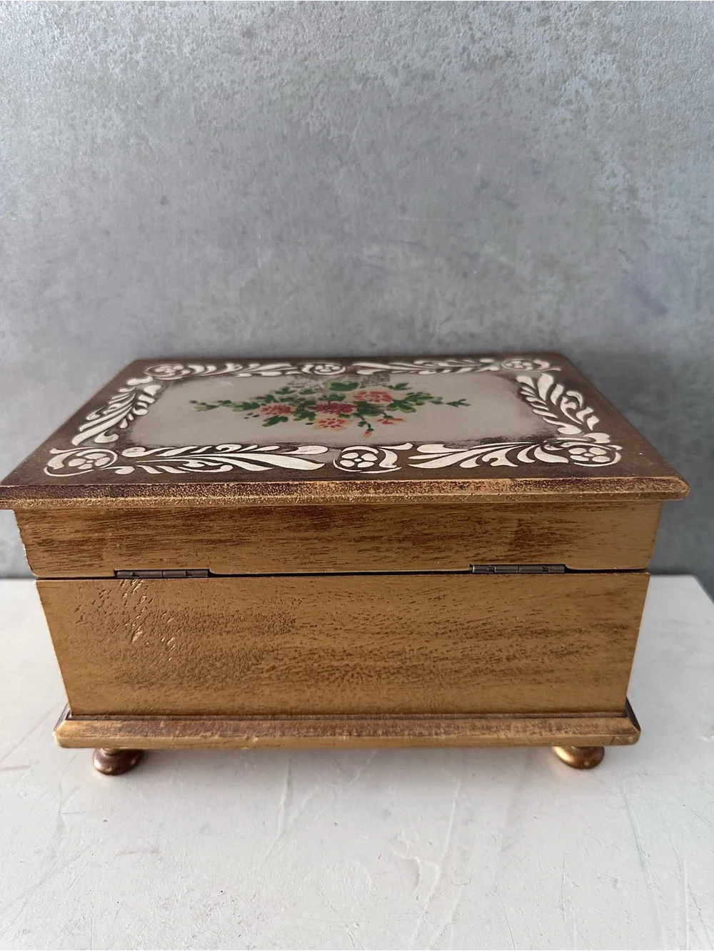 Vintage Gold FLORENTINE JEWELRY Music Box JAPAN Velvet Interior WORKS