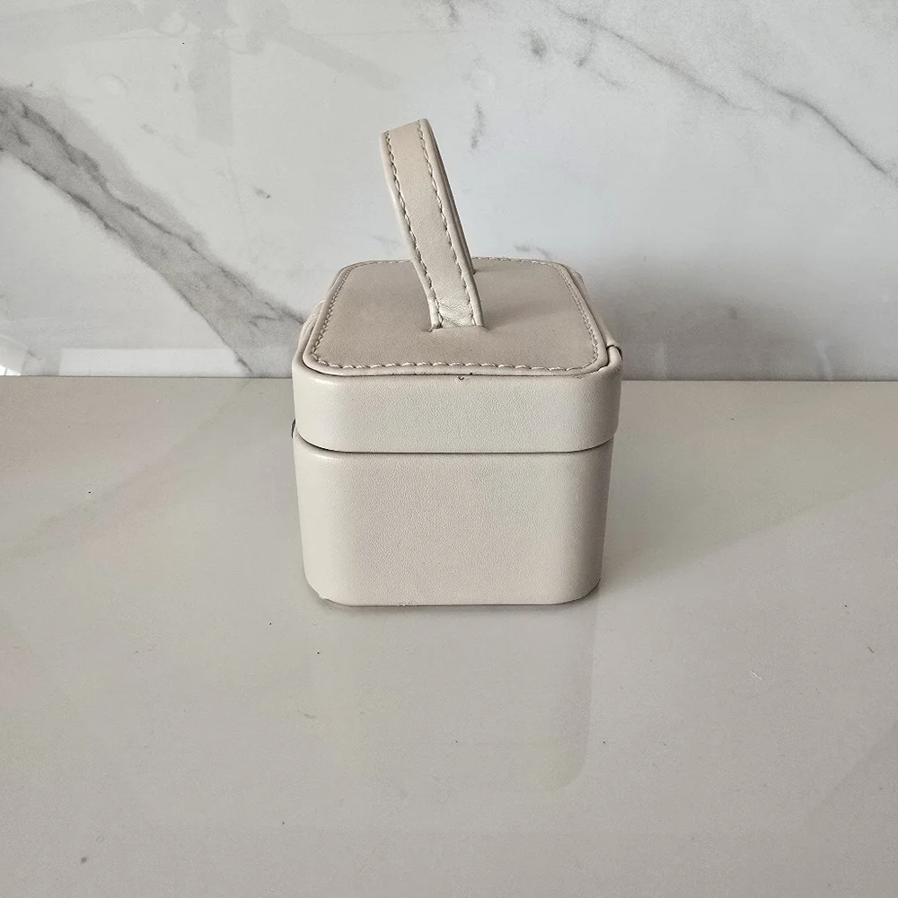 Tuscan elegant compact