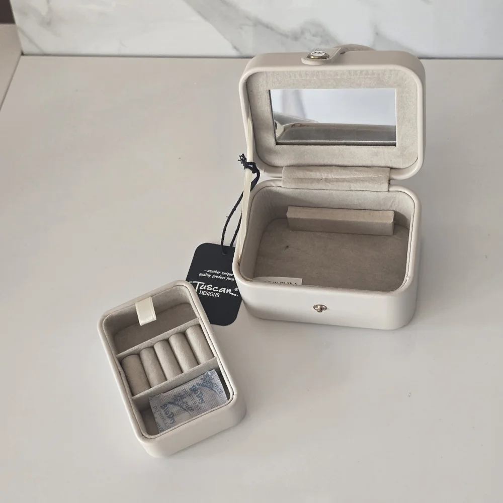 Tuscan elegant compact