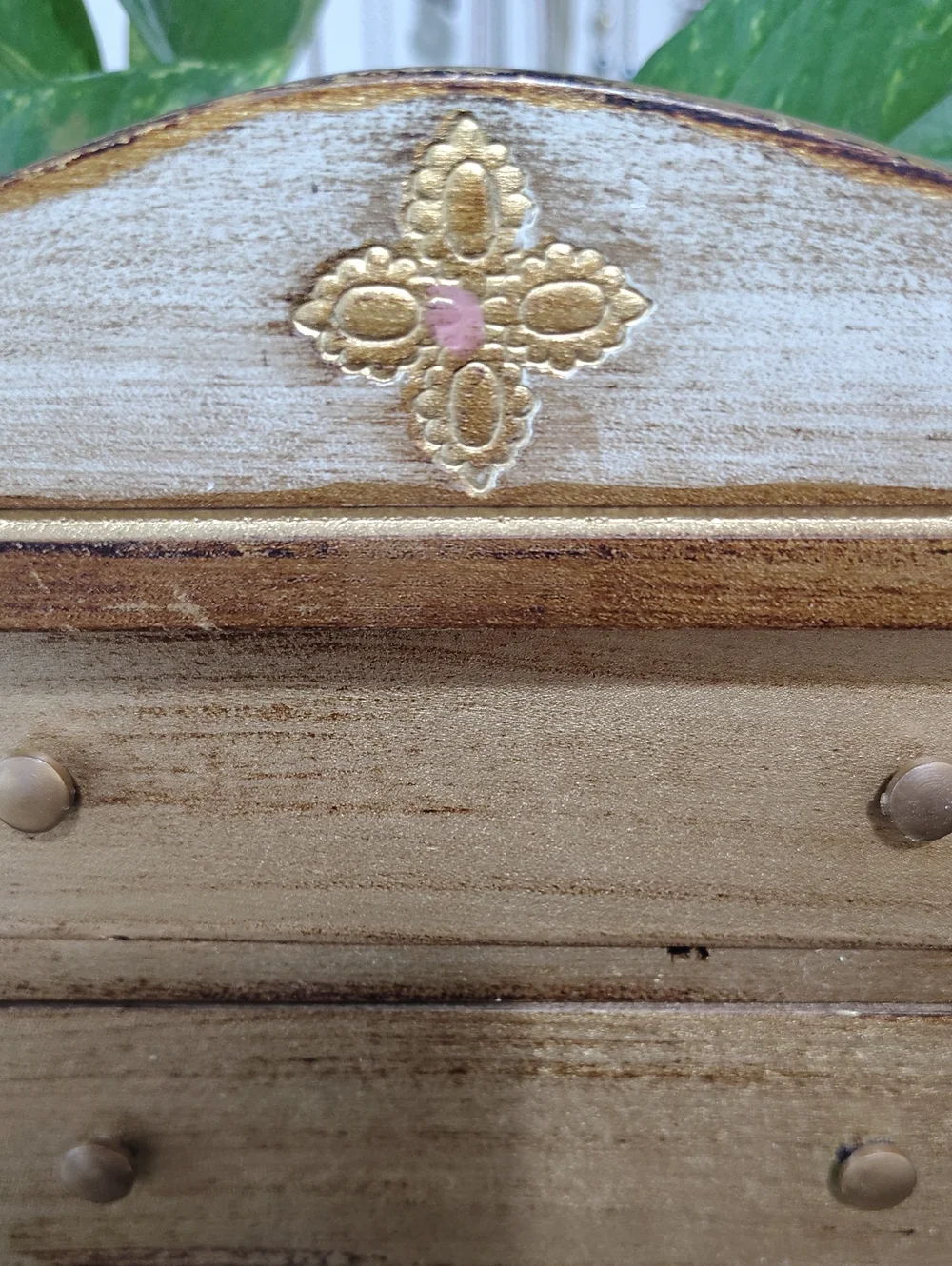 Distressed Florentine Gold & White 5-Drawer Decorative Jewelry Chest Music Box