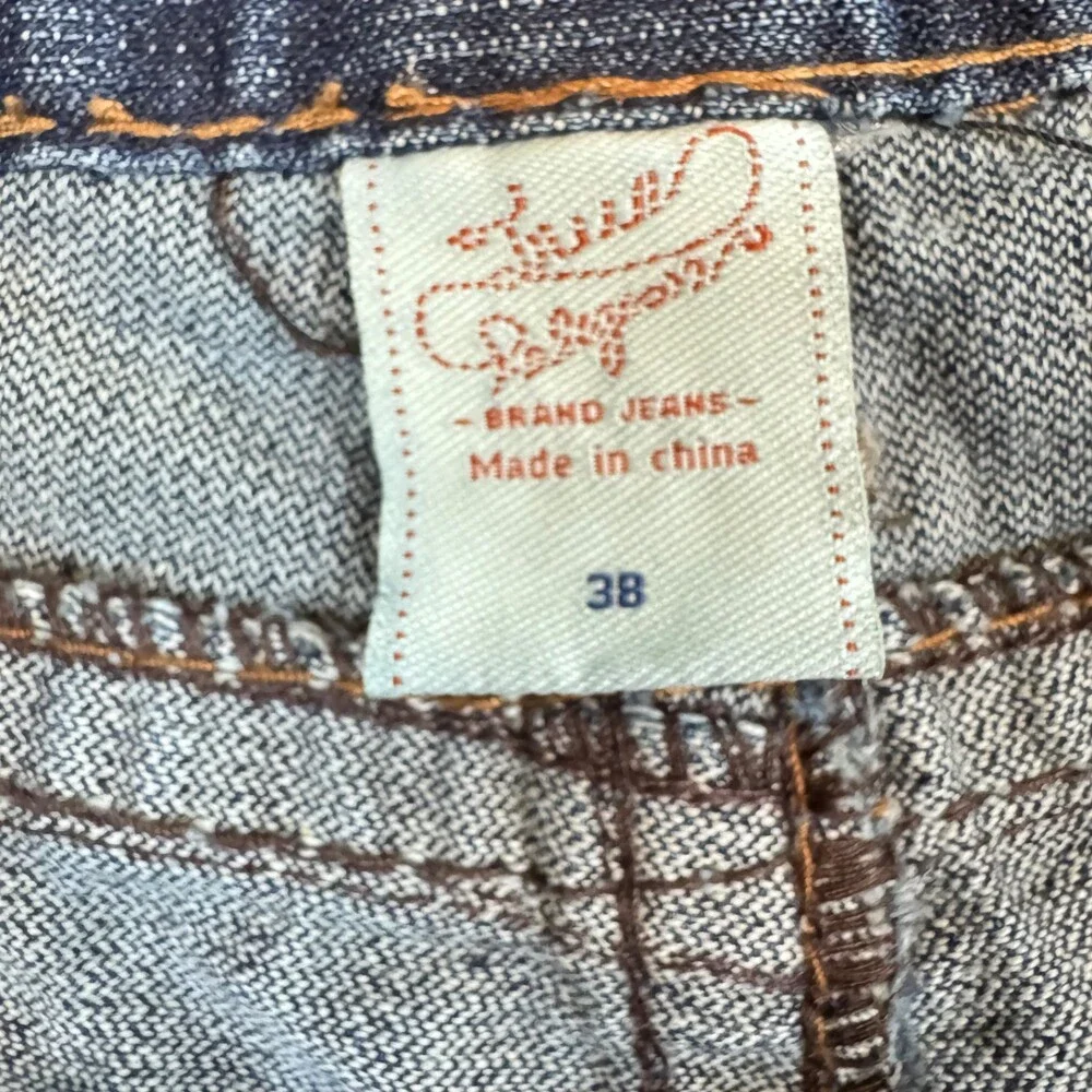 Vintage True Religion Baggy Denim Shorts size 38 Y2K Horseshoe pocket streetwear