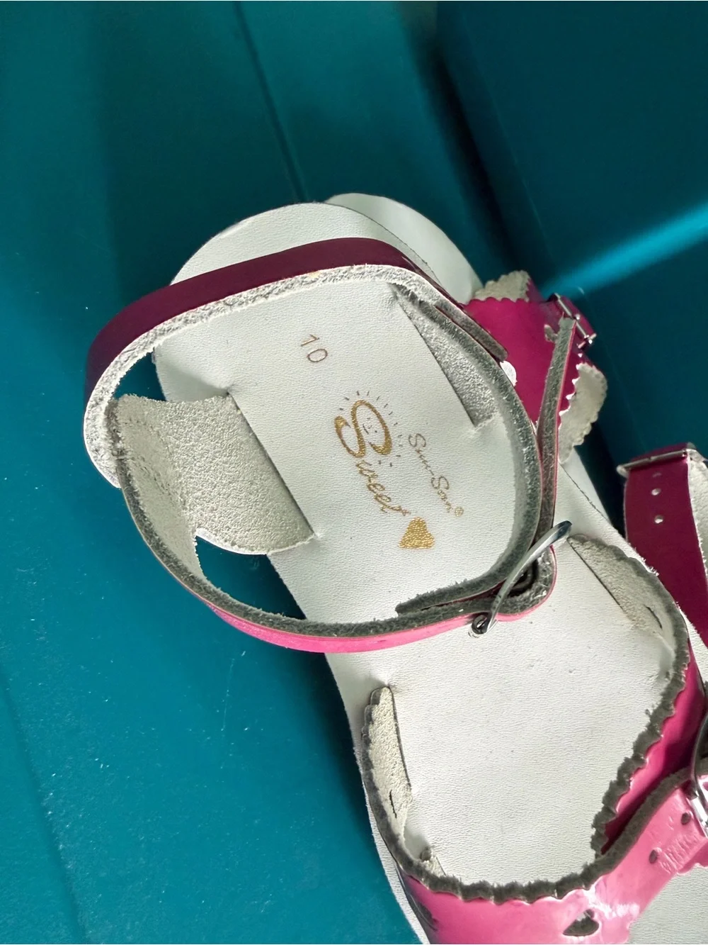Salt Water Sun-San Sweetheart Pink Patent Leather Sandals Girls Size 10 New!