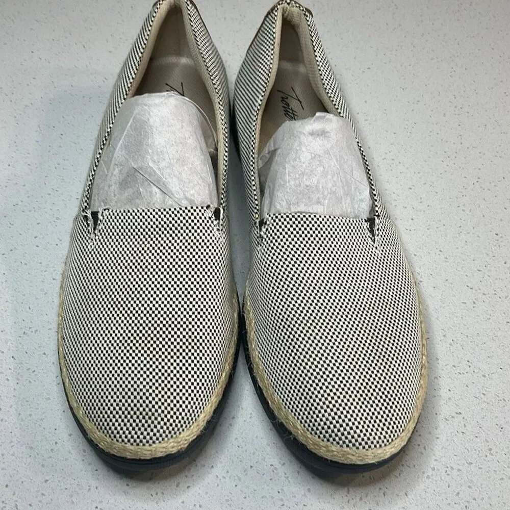 Trotters excellent black