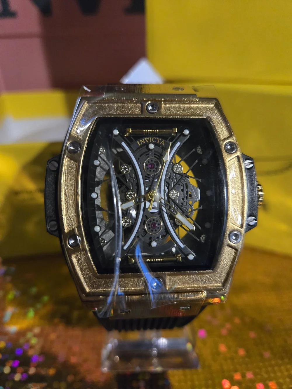 Invicta oversized fusion
