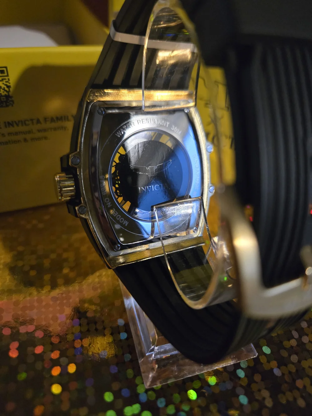 Invicta rally crystal