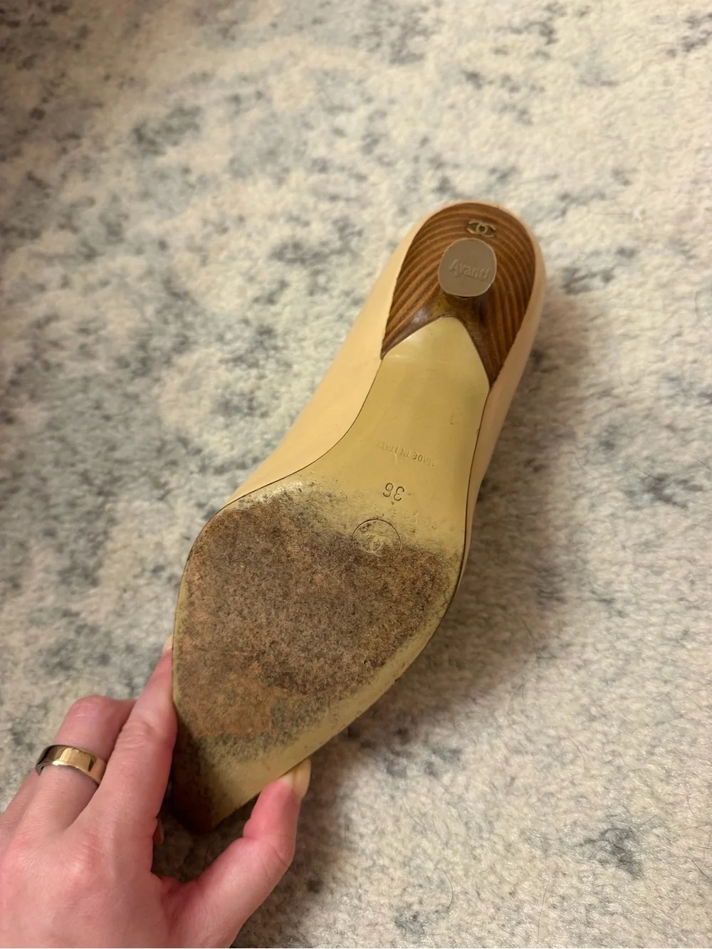 CHANEL women pumps