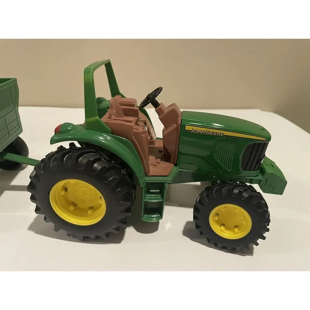 Ertl John Deere Tractor & Hay Wagon 1/32‎ Plastic Farm Horse Ranch