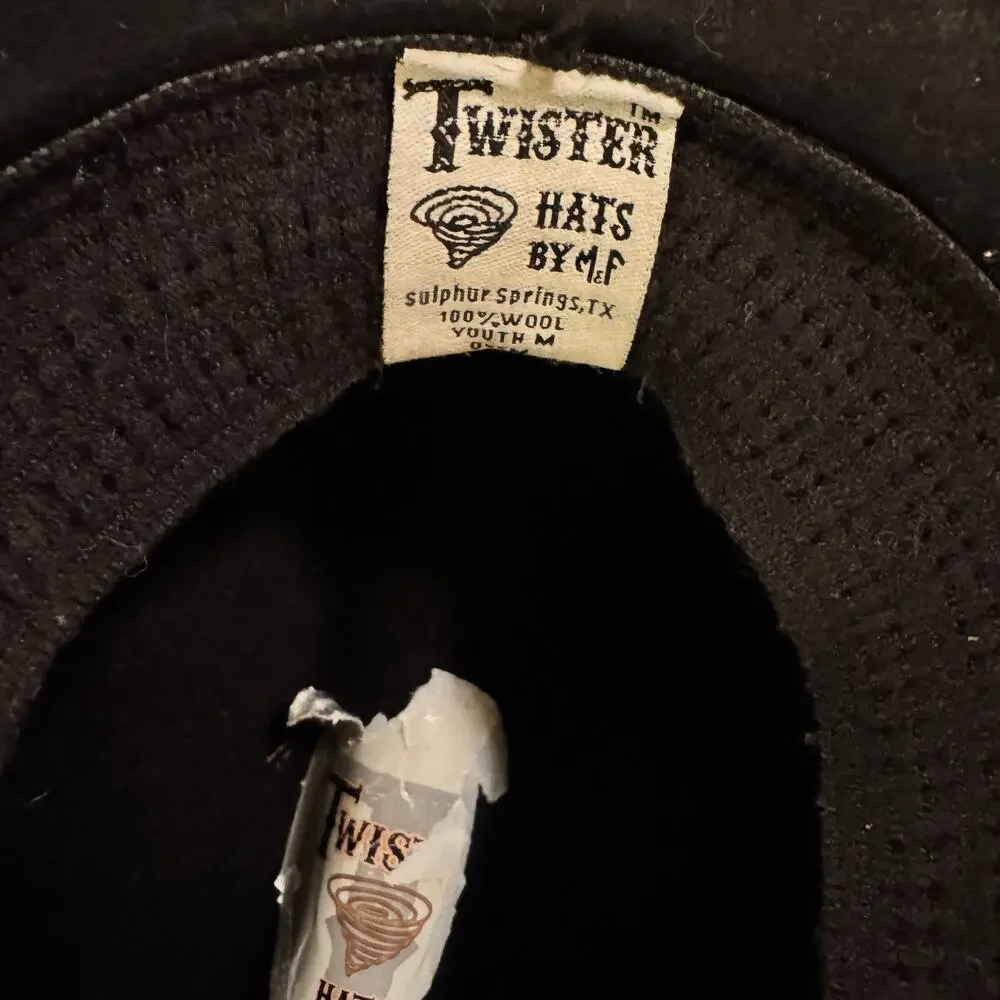 Twister hats black