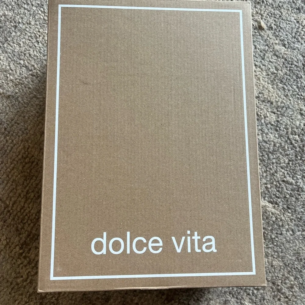 NWT DOLCE VITA CHERA‎ PLATFORM SLINGBACK SANDALS IN TAN SIZE 9