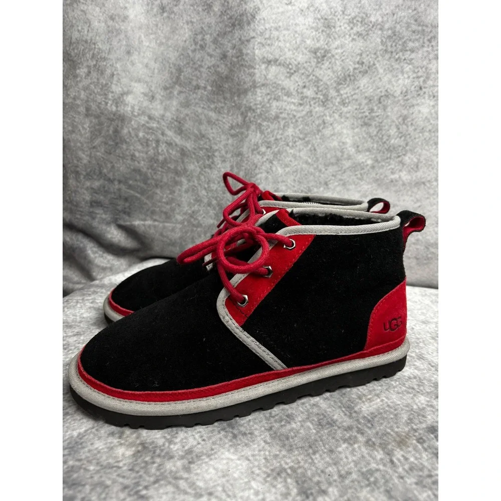 UGG Men's Neumel Black Red Gray Sherpa Lined Suede Chukka‎ Boots Size 8