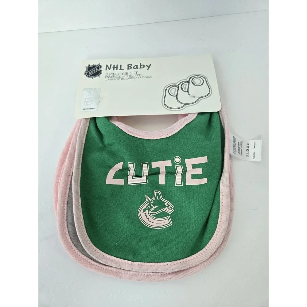 NHL Baby 3 piece Bib Set‎ NEW Vancouver Canucks pink green