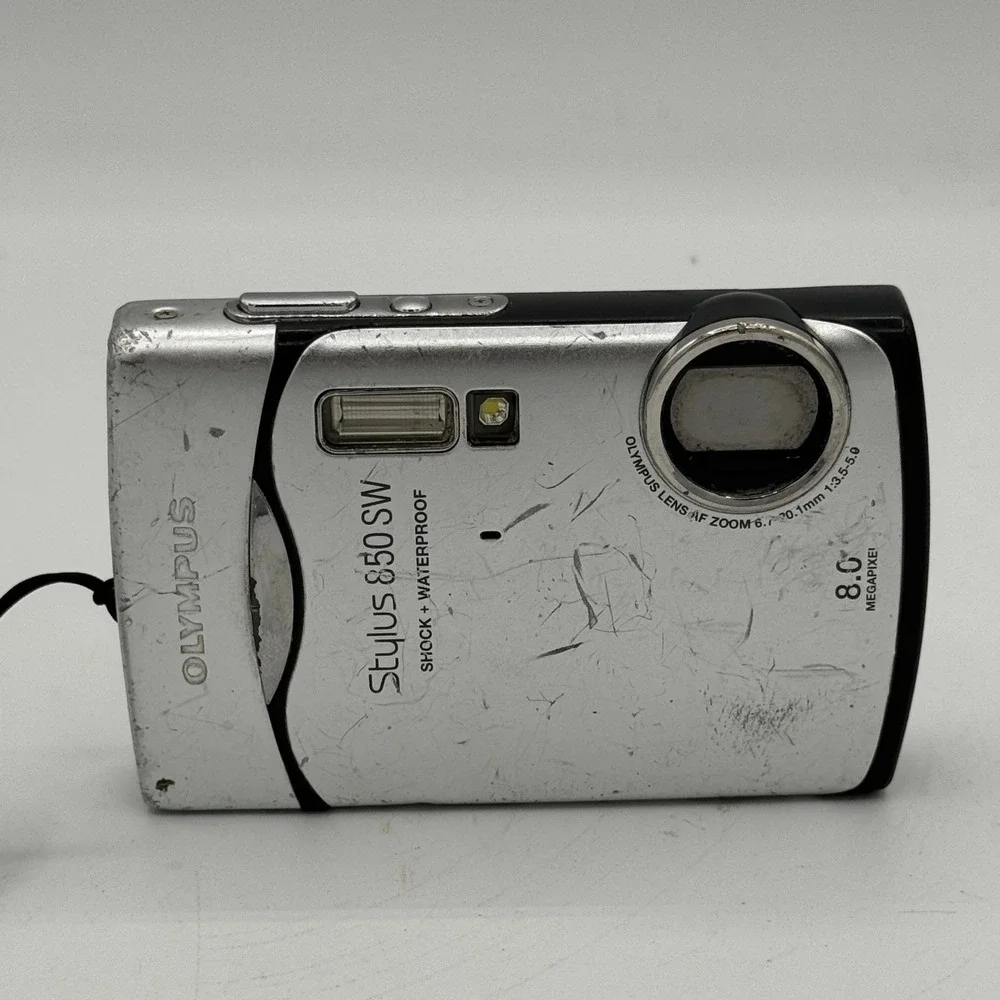 Olympus Stylus 850 SW Digital Camera Silver 8.0MP Shock Waterproof Rugged