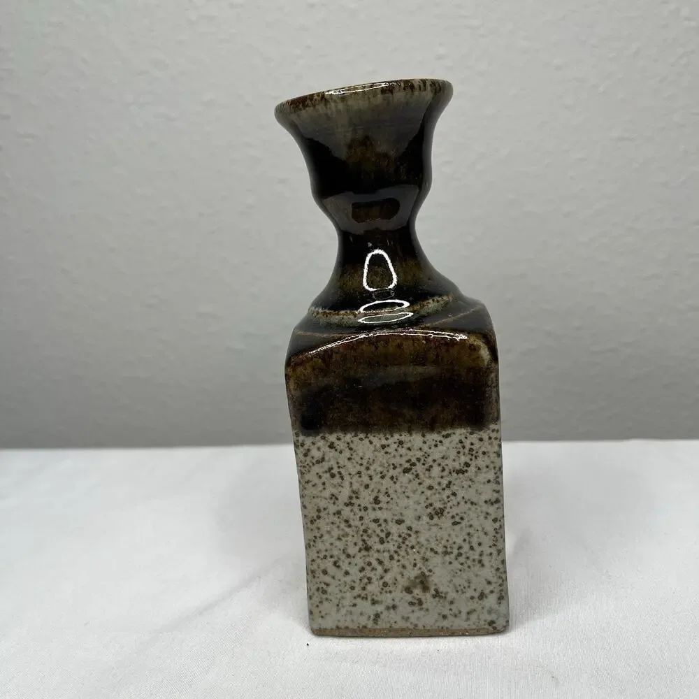 Unbranded mini square