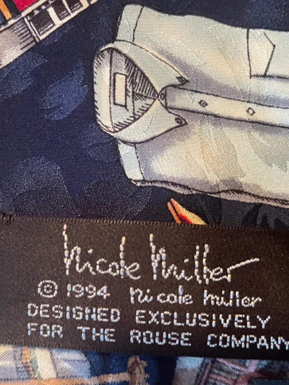 Vintage oversize Nicole Miller scarf