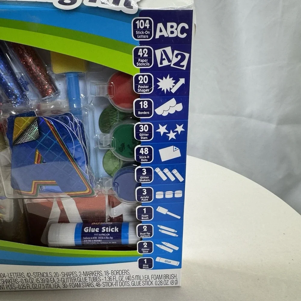 ArtSkills Poster Making‎ Kit 274 Pieces NEW IN BOX Letters Stencils Stars Paint
