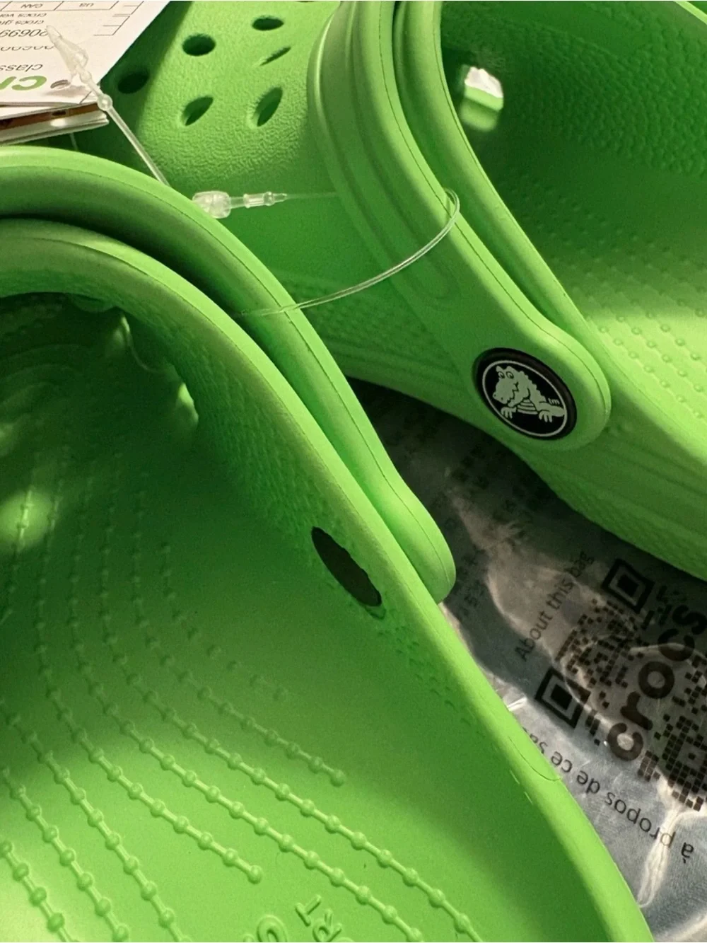 Crocs NWT Toddler Child Bright Green Classic Clog Size 12 🐊