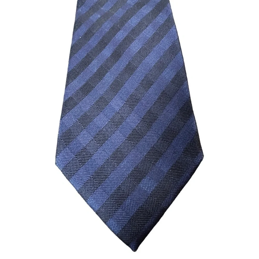 Banana Republic Silk Navy Blue Checkered Dress Tie 100% Silk Stain Resis…