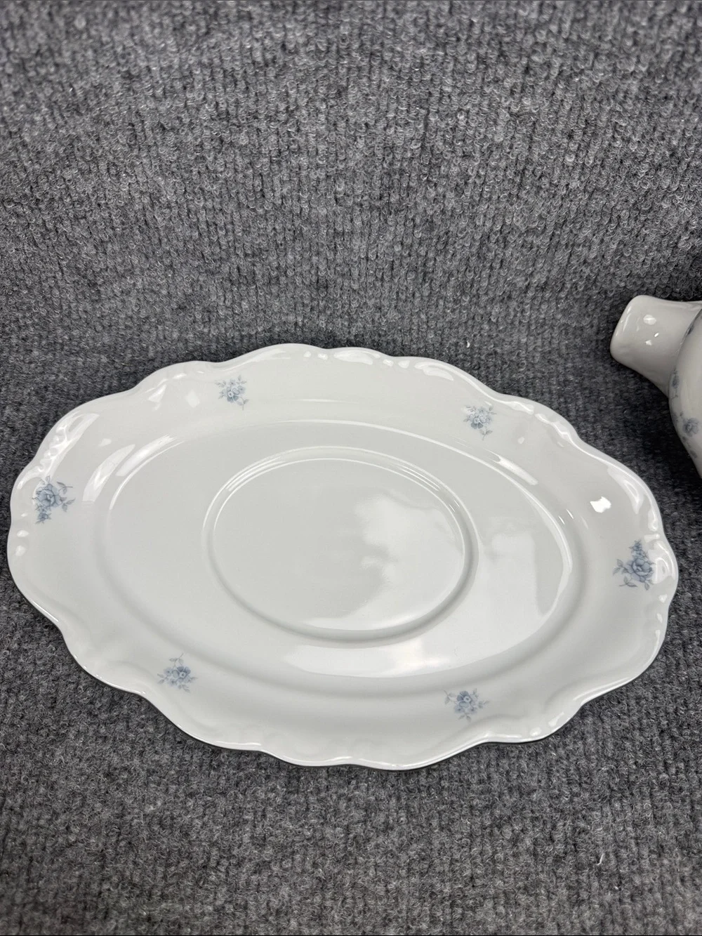 Johann Haviland Blue Garland White Porcelain Gravy Boat with Silver Trim