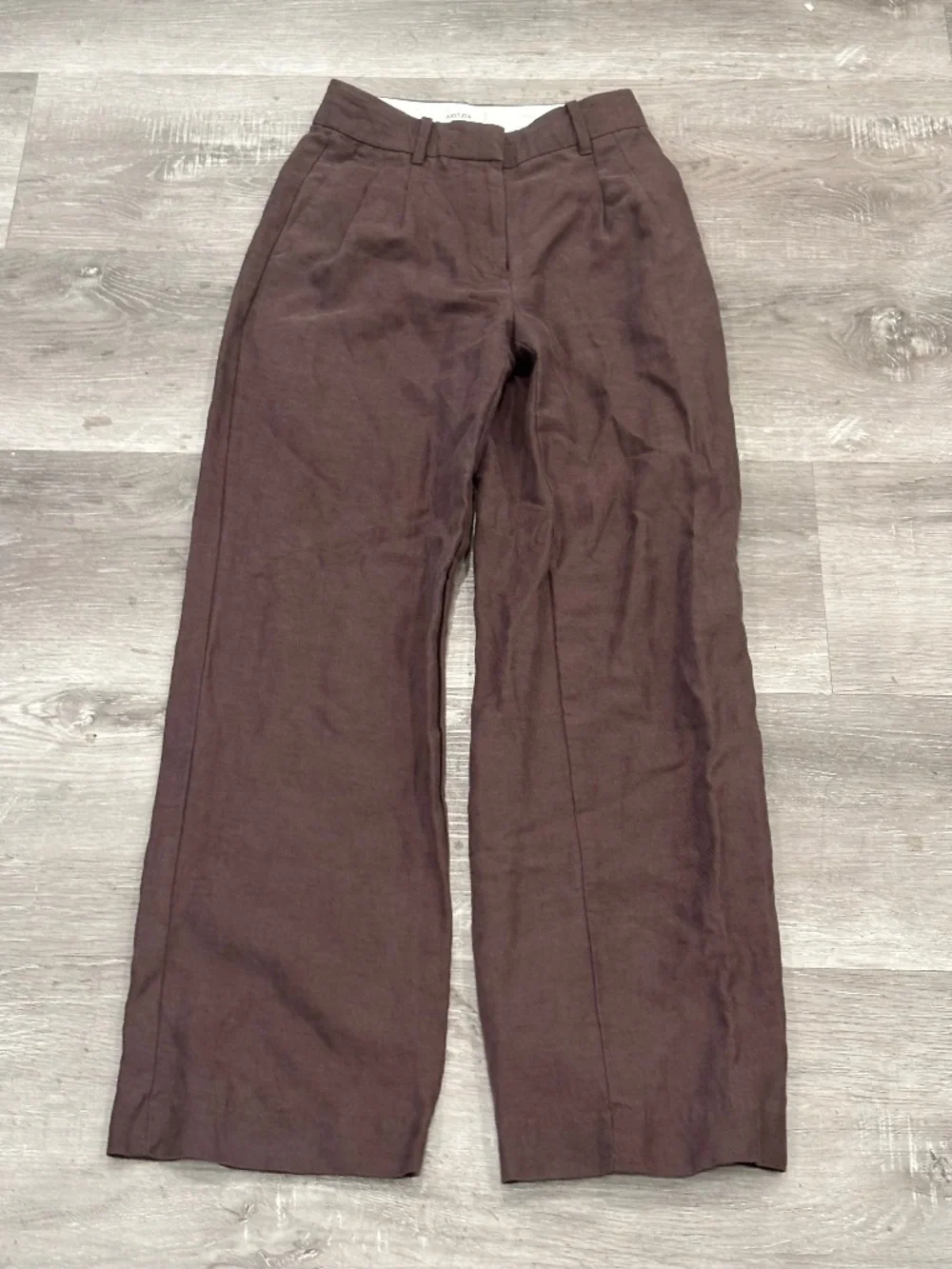 Aritzia designed pleats