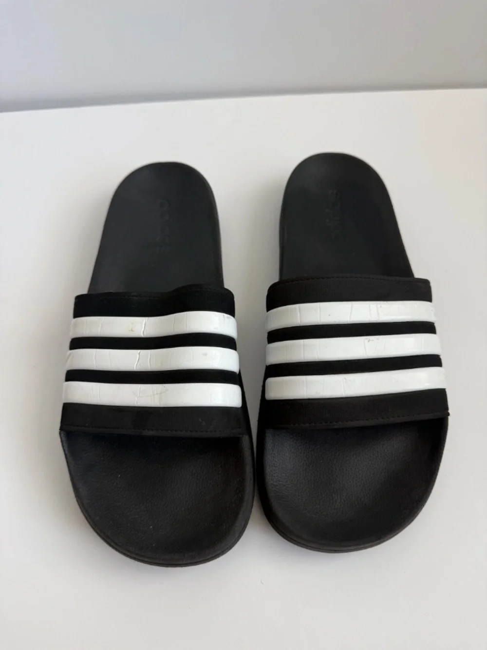 Adidas Adilette Comfort Slides
