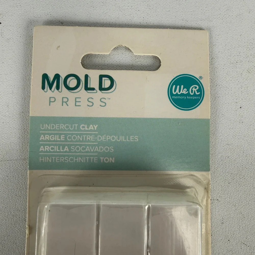 Lot of 5 We R Memory Keepers Mold Press Undercut Clay 2oz White 661308