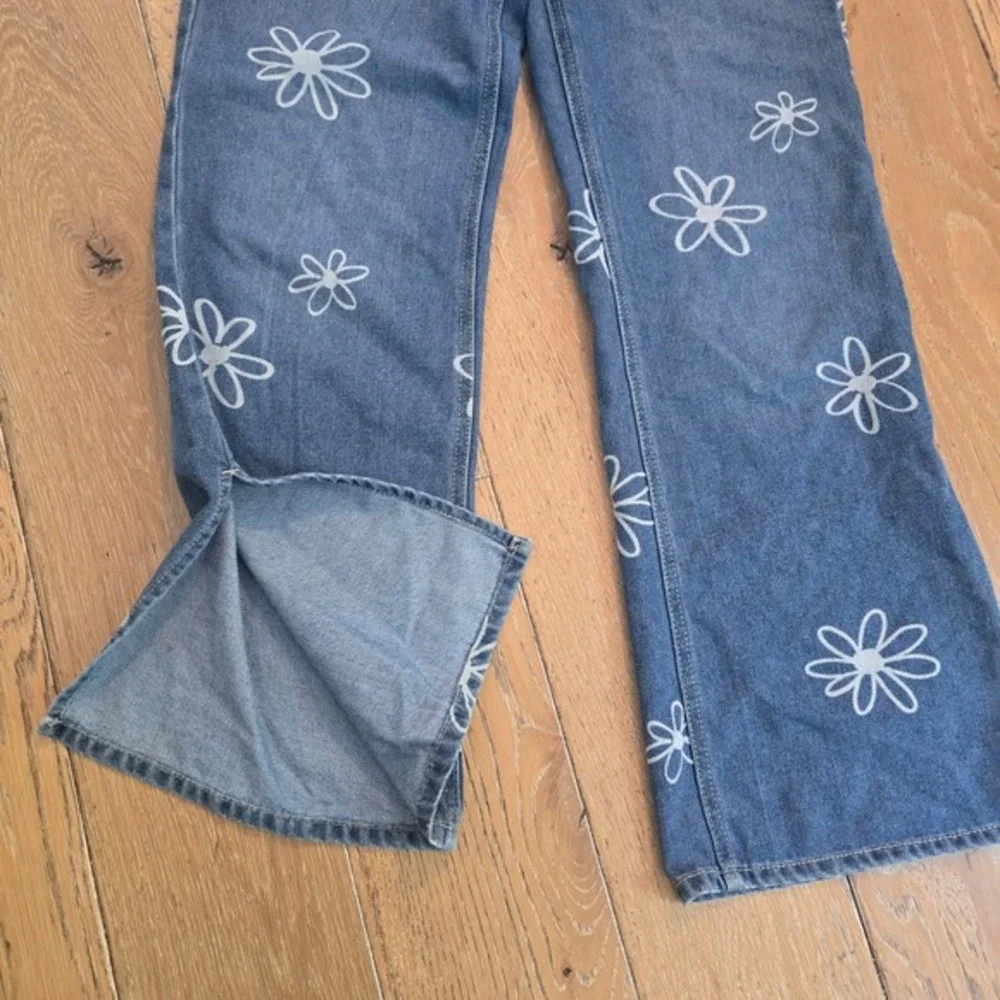 Justice wide leg