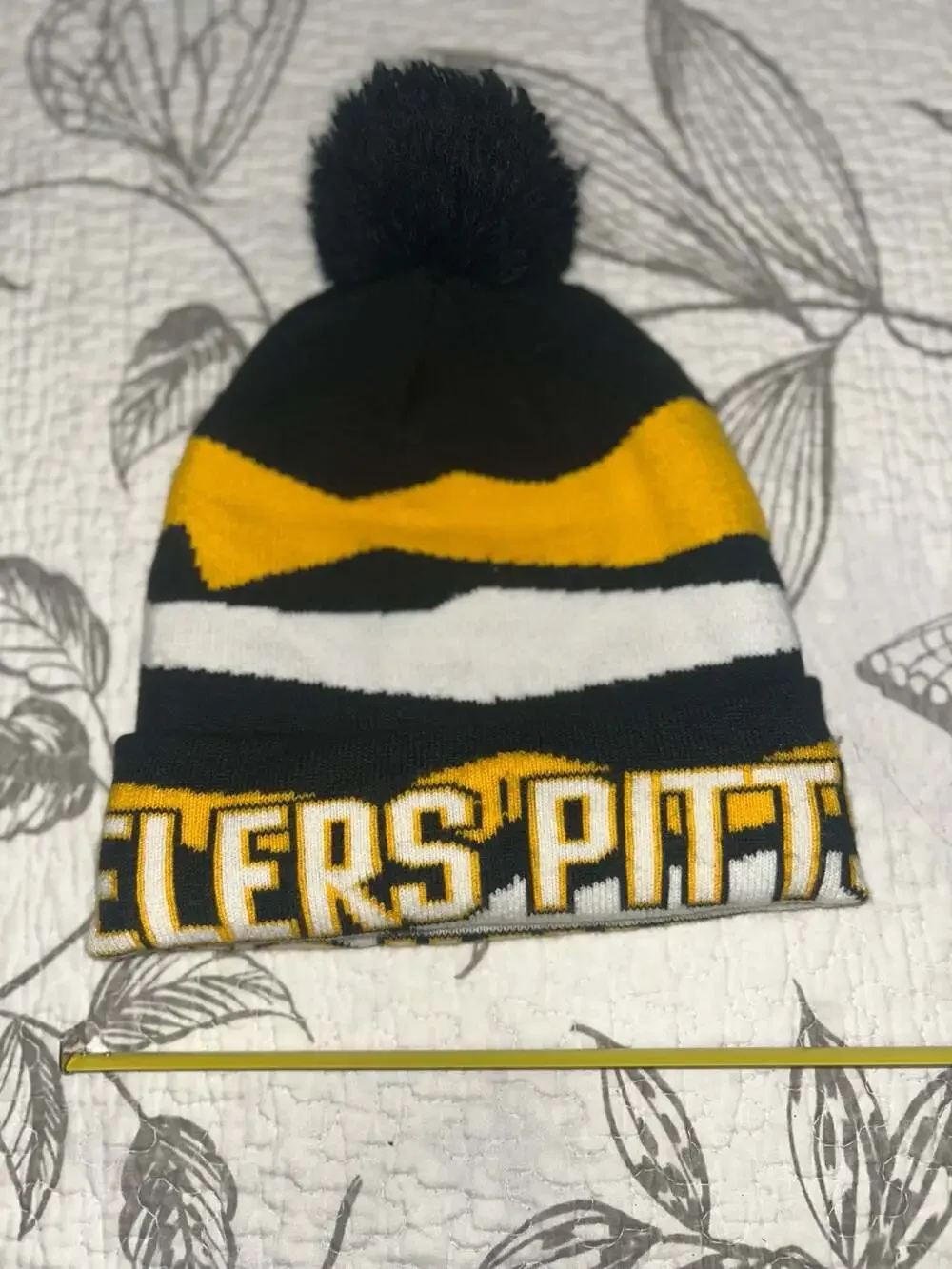 NFL Team Apparel black knit