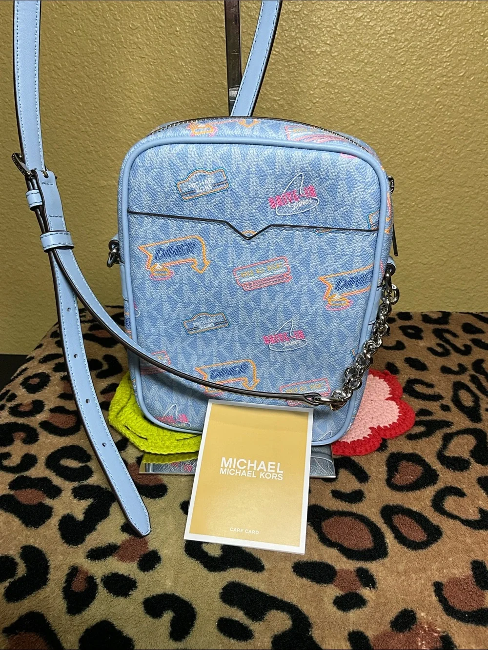 Michael Kors compact michael