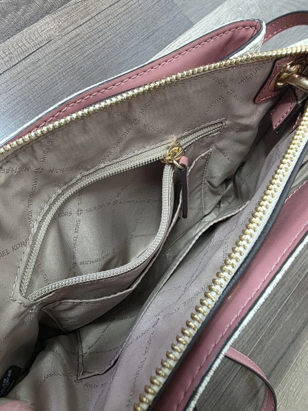 Michael Kors Nicole Triple Compartment Crossbody Bag Vanilla Pink Soft Girl Chic