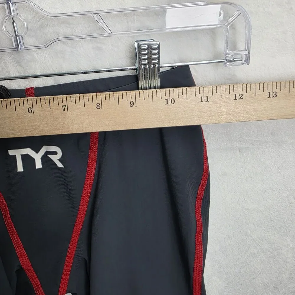 TYR thresher techsuit