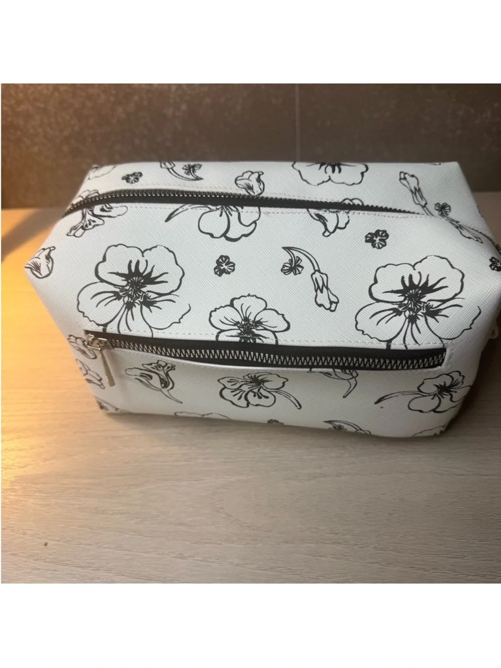 Rae Dunn cream cosmetic