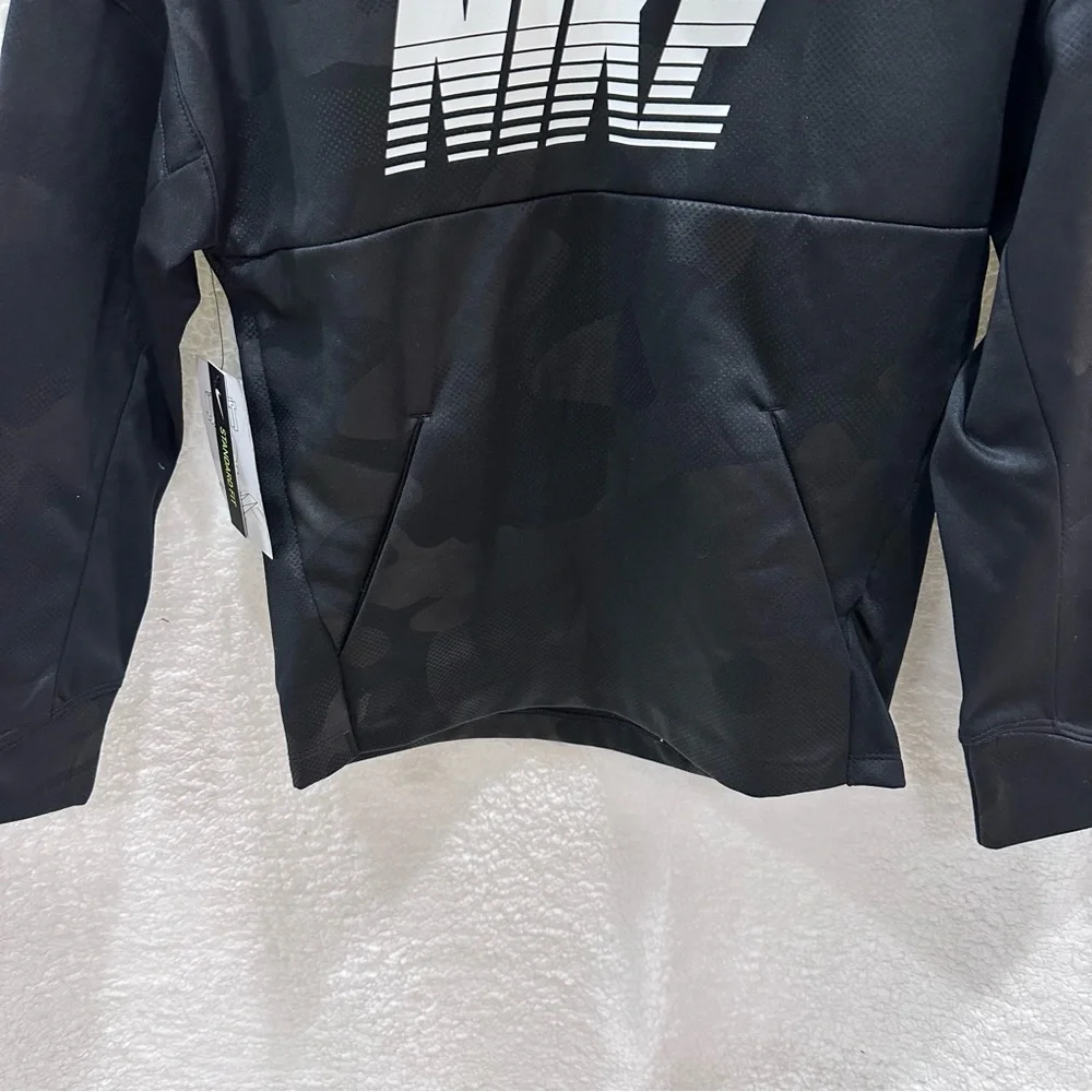 Nike pouch hood